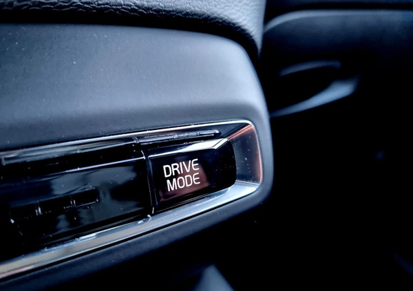 Volvo XC 40 cena 97900 przebieg: 143000, rok produkcji 2019 z Pyzdry małe 631